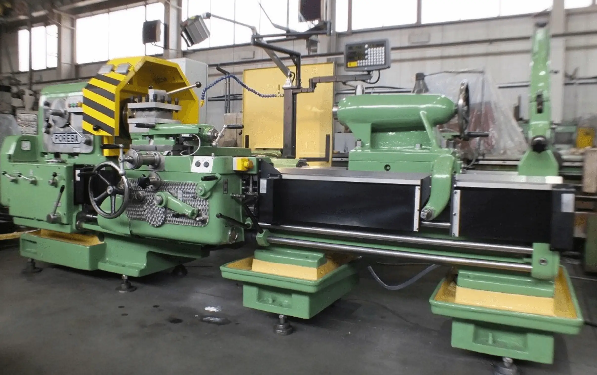 How to choose the right roll-up covers for a lathe